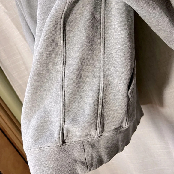 Nike | Grey Hoodie with Nike Logo Embroidered into Breast | Unisex Size Large - Picture 4 of 4
